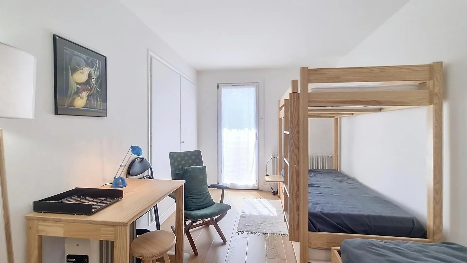 Appartement 3 Pieces Avec Balcon Et Parking A Combloux - Fr-1-560-146 France