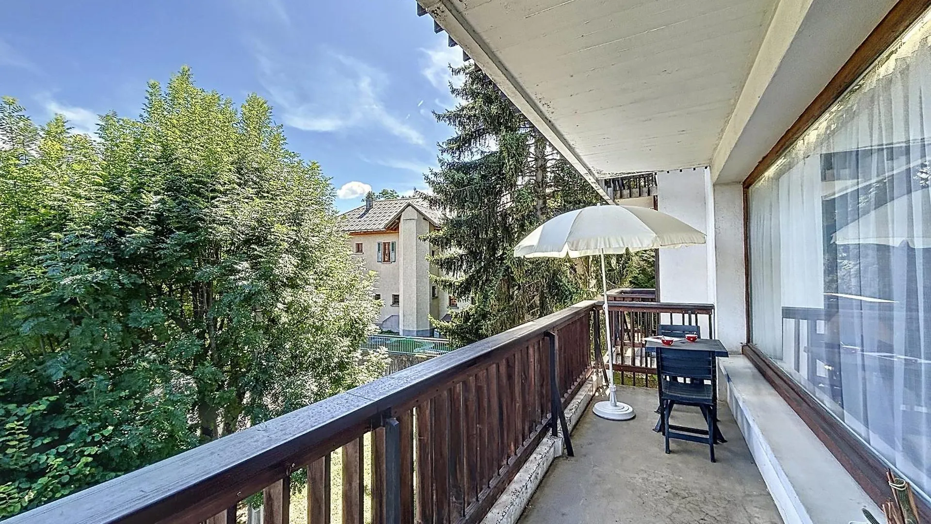 Apartment Appartement 3 Pieces Avec Balcon Et Parking A Combloux - Fr-1-560-146